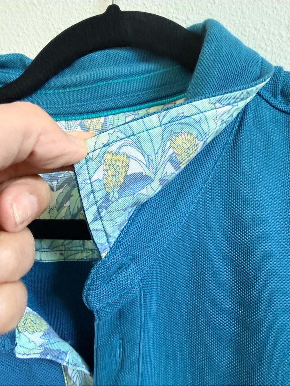 EUC Tommy Bahama Teal Blue Short Sleeve Polo with Island-Print Placket - Picture 4 of 7